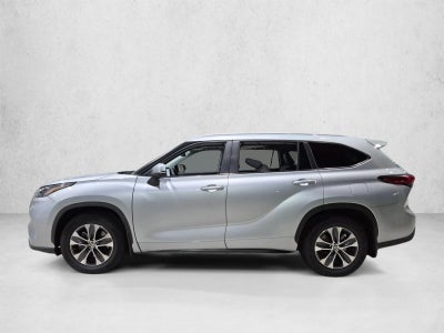 2023 Toyota Highlander XLE FWD (Natl)