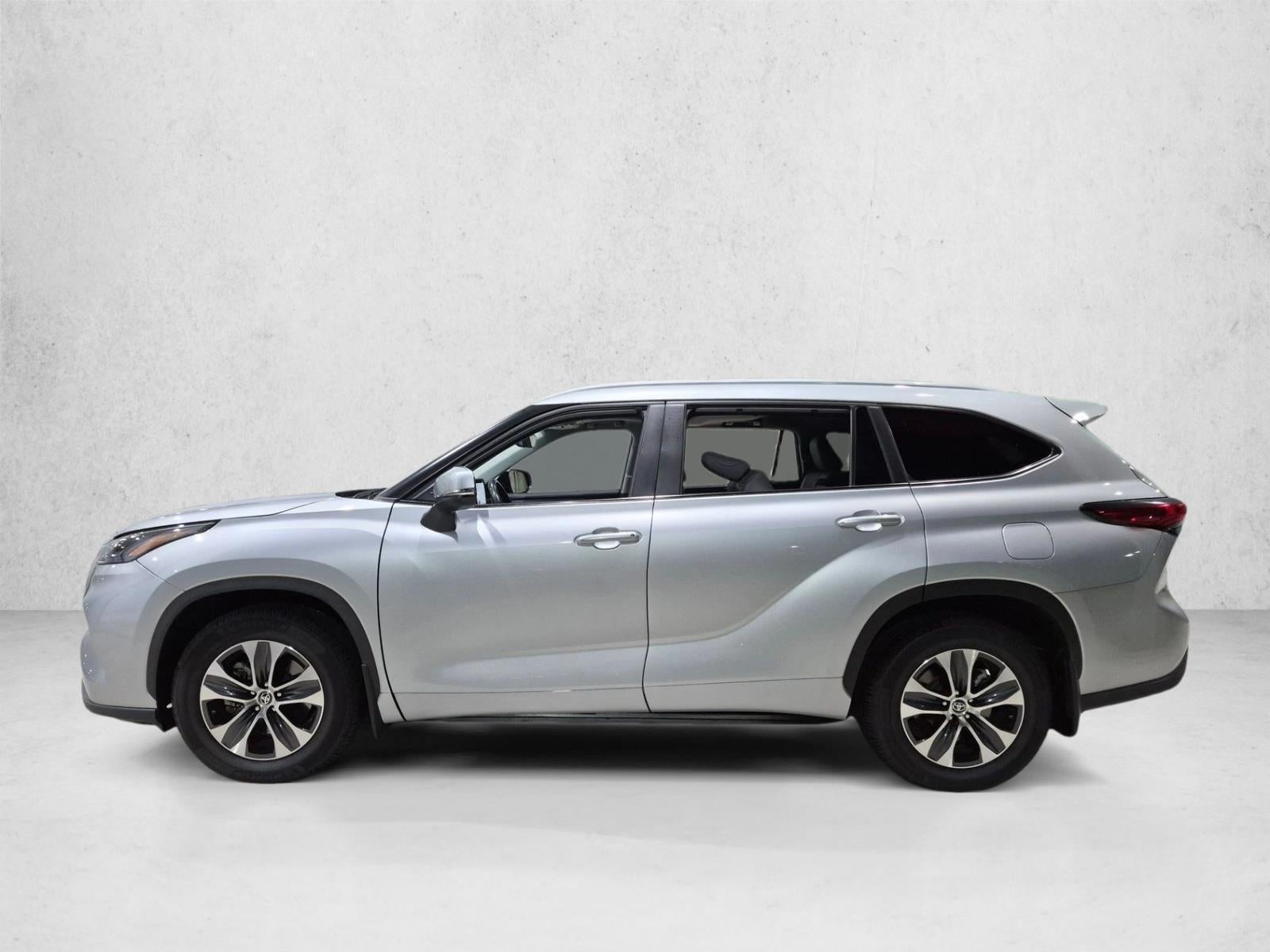 2023 Toyota Highlander XLE FWD (Natl)