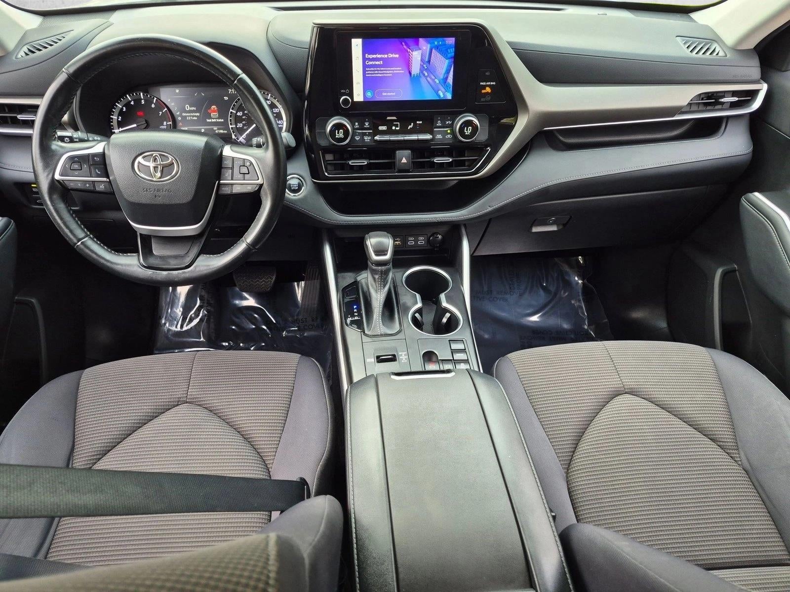 2023 Toyota Highlander LE FWD (GS)