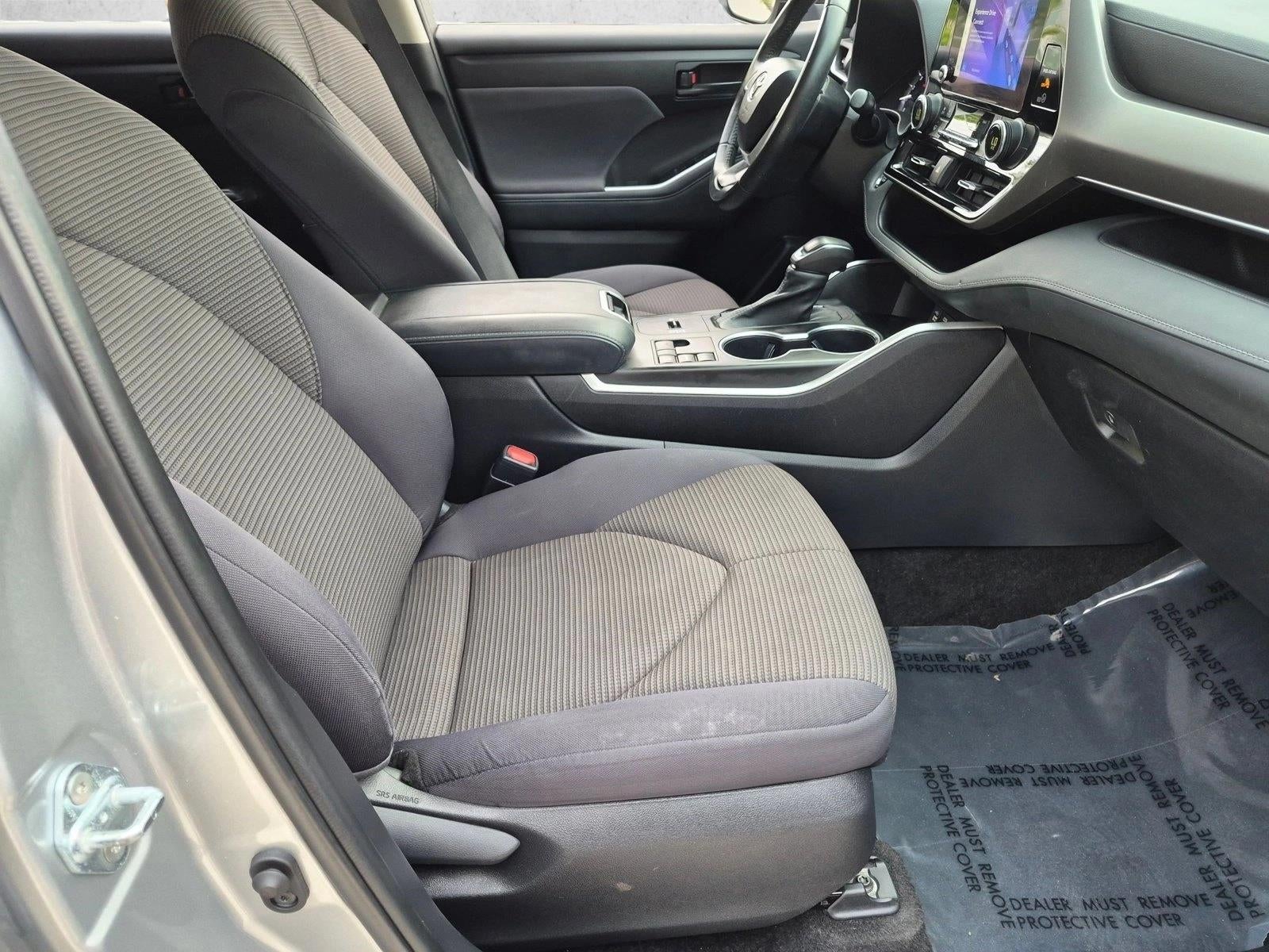 2023 Toyota Highlander LE FWD (GS)