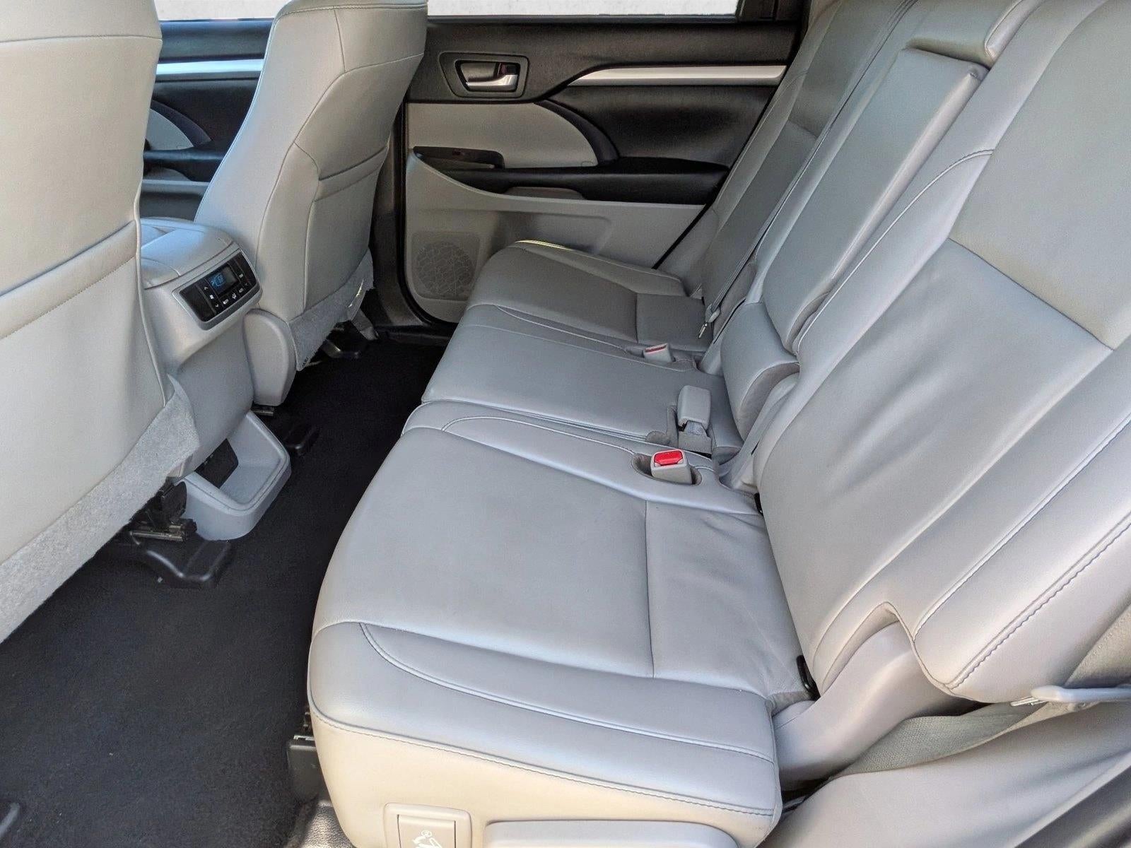 2019 Toyota Highlander XLE V6 FWD (Natl)
