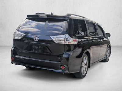 2018 Toyota Sienna SE FWD 8-Passenger (Natl)