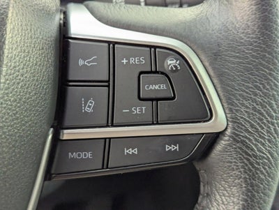 2023 Toyota Sienna XLE FWD 8-Passenger (Natl)