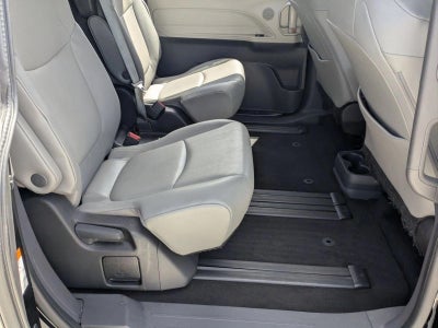 2023 Toyota Sienna XLE FWD 8-Passenger (Natl)