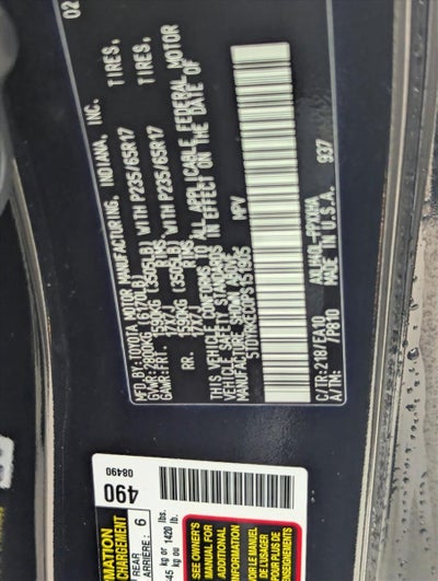 2023 Toyota Sienna XLE FWD 8-Passenger (Natl)