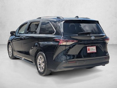 2023 Toyota Sienna XLE FWD 8-Passenger (Natl)
