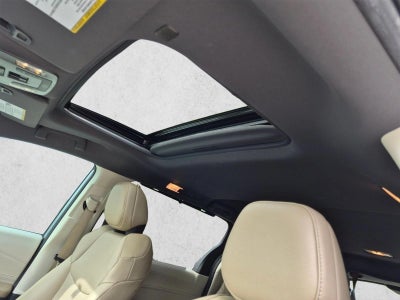 2024 Toyota Sienna XLE FWD 8-Passenger (Natl)