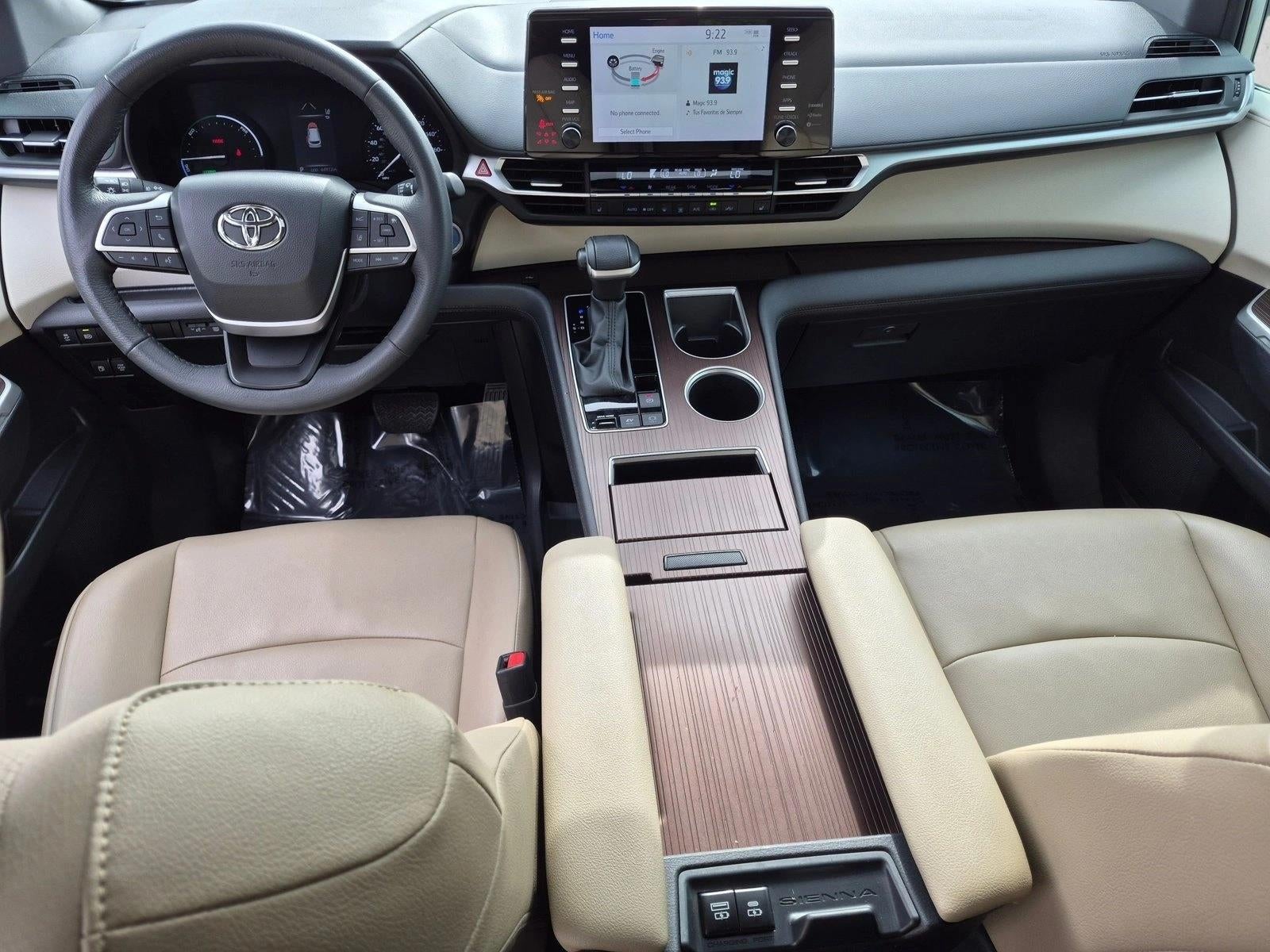 2024 Toyota Sienna XLE FWD 8-Passenger (Natl)