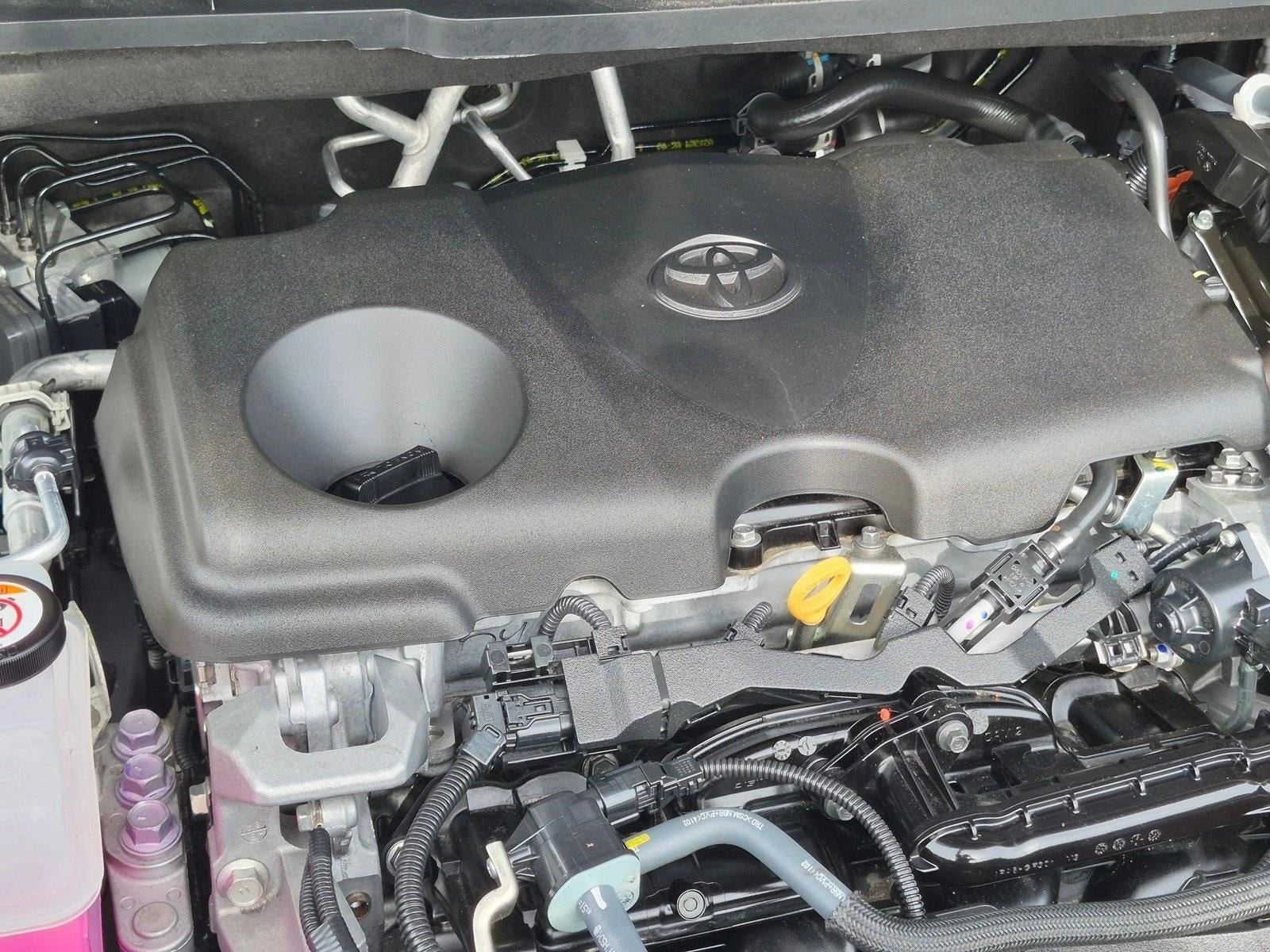 2024 Toyota Sienna XLE FWD 8-Passenger (Natl)