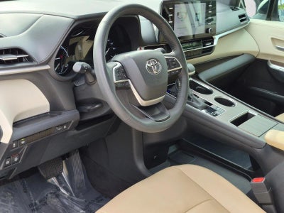 2024 Toyota Sienna XLE FWD 8-Passenger (Natl)