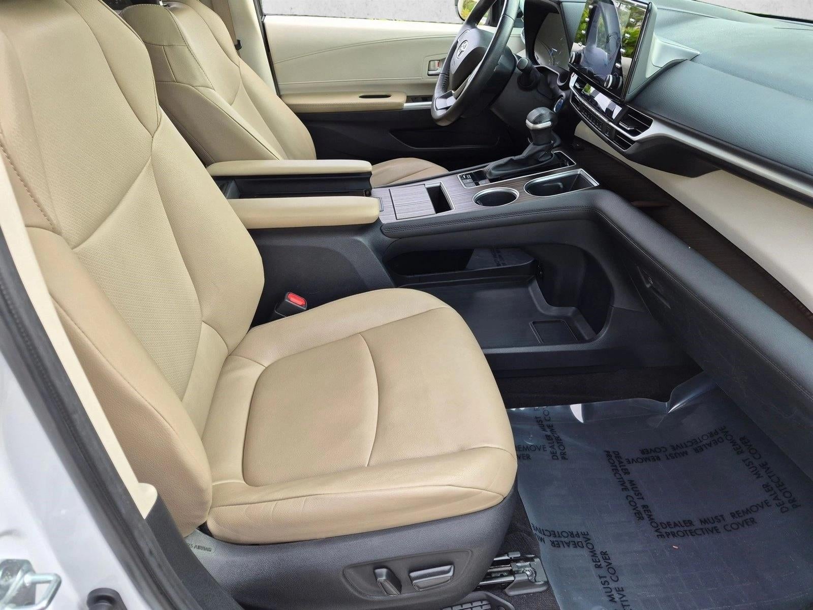 2023 Toyota Sienna XLE FWD 8-Passenger (Natl)