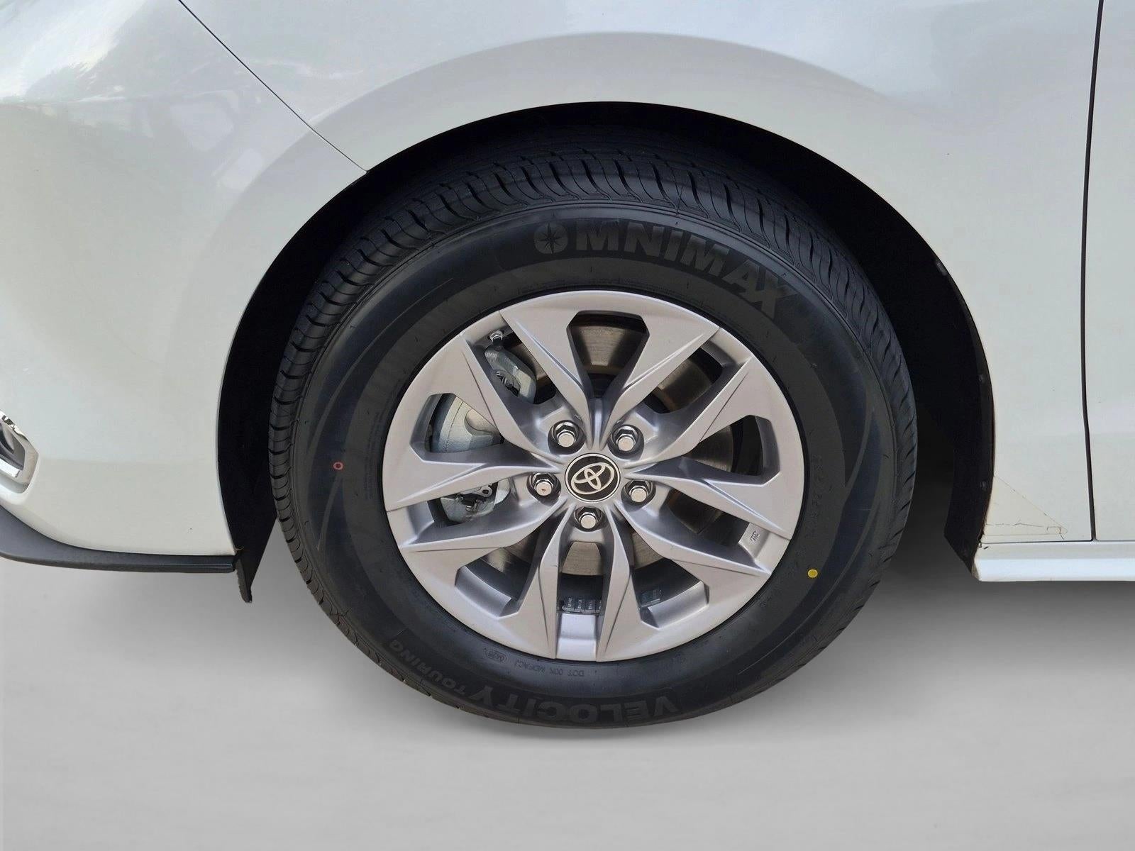 2023 Toyota Sienna XLE FWD 8-Passenger (Natl)