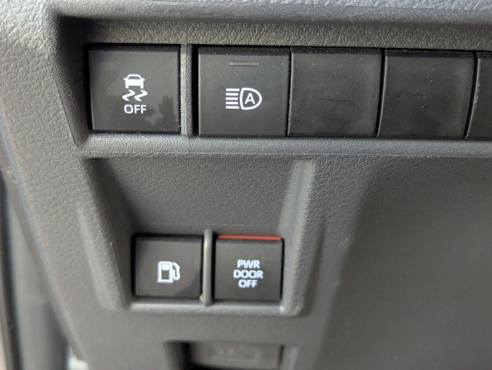 2021 Toyota Sienna XLE FWD 8-Passenger (Natl)