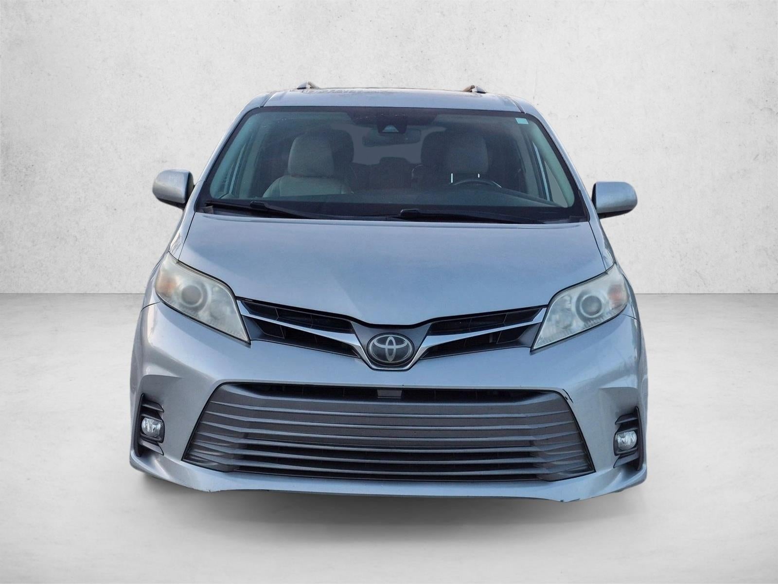 2019 Toyota Sienna XLE FWD 8-Passenger (Natl)