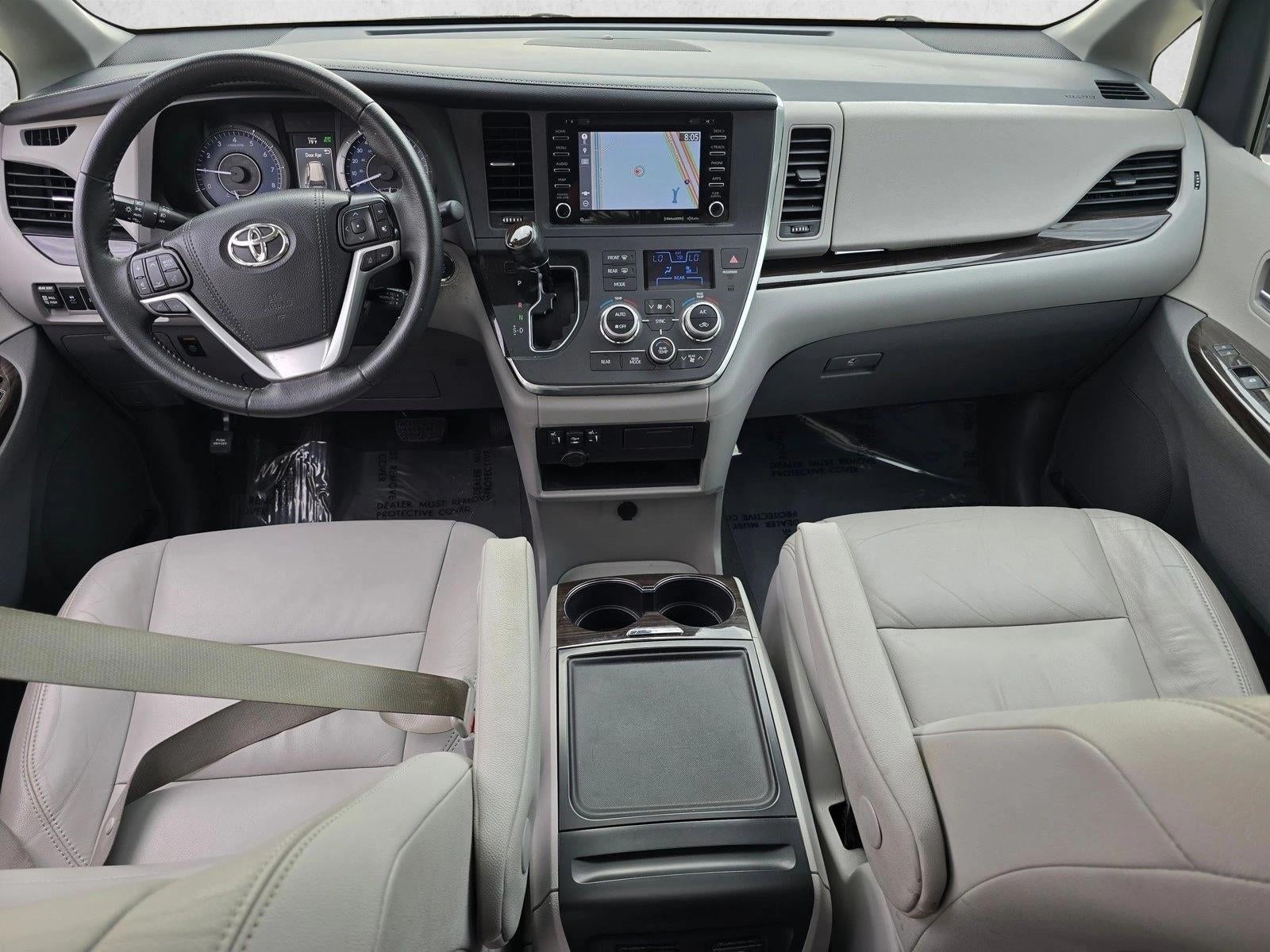 2019 Toyota Sienna XLE FWD 8-Passenger (Natl)
