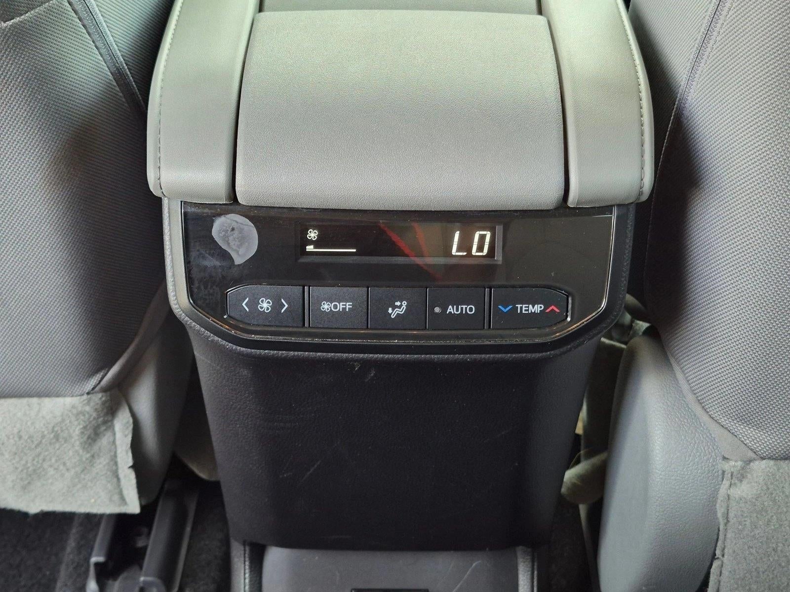 2021 Toyota Highlander LE FWD (GS)