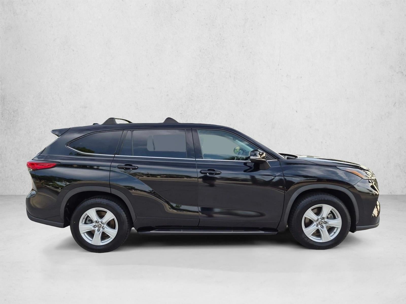 2021 Toyota Highlander LE FWD (GS)