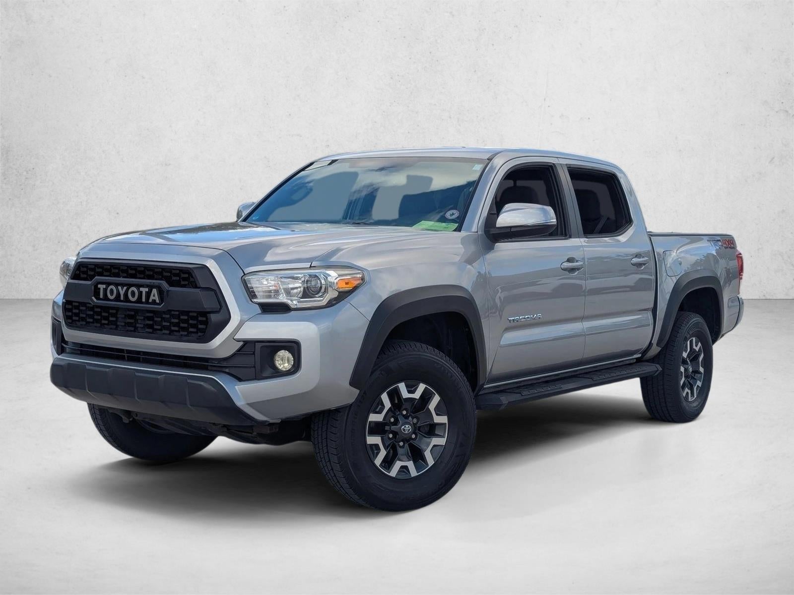 2017 Toyota Tacoma TRD Off Road Double Cab 5' Bed V6 4x4 AT (Natl)