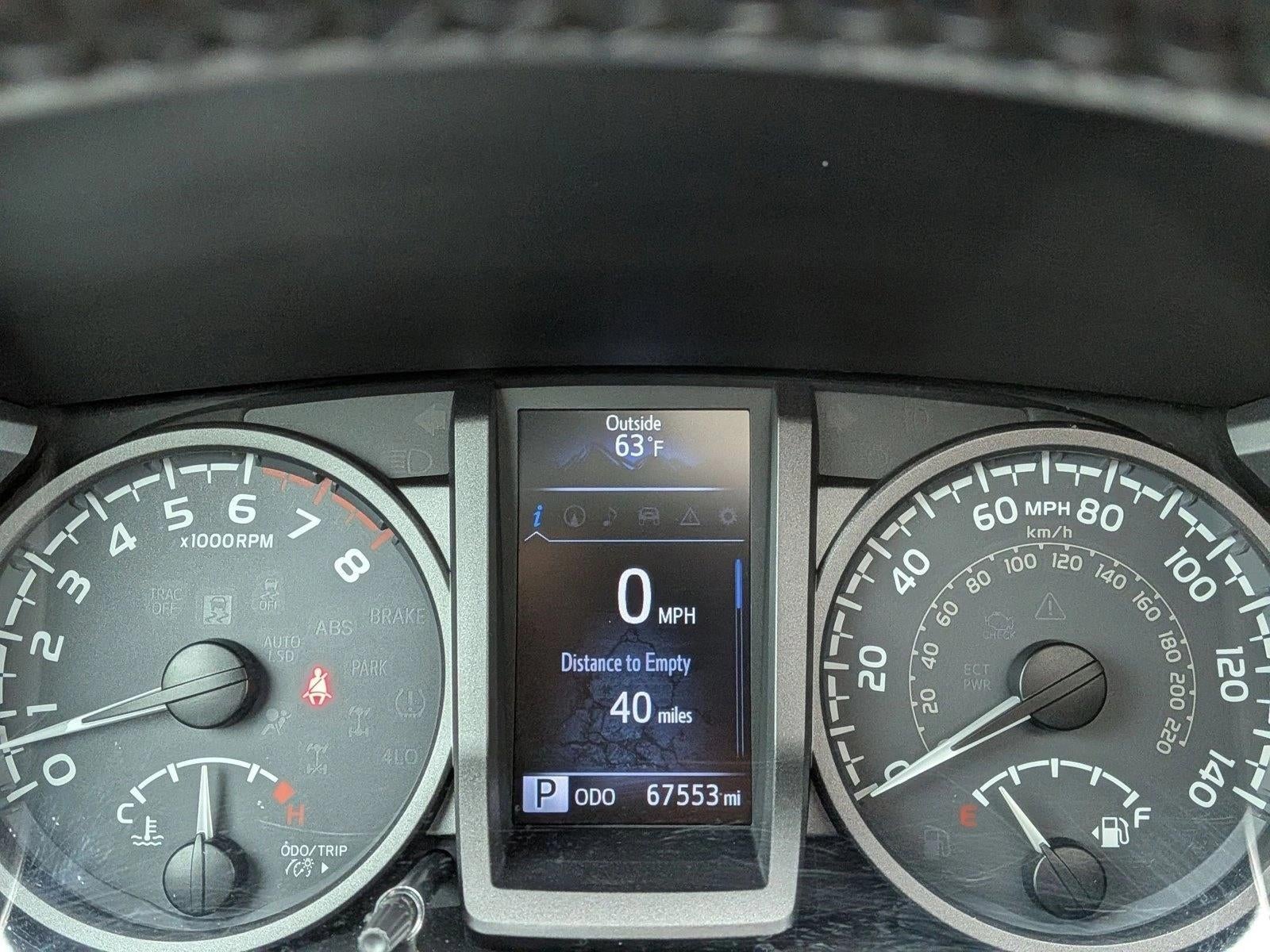 2017 Toyota Tacoma TRD Off Road Double Cab 5' Bed V6 4x4 AT (Natl)