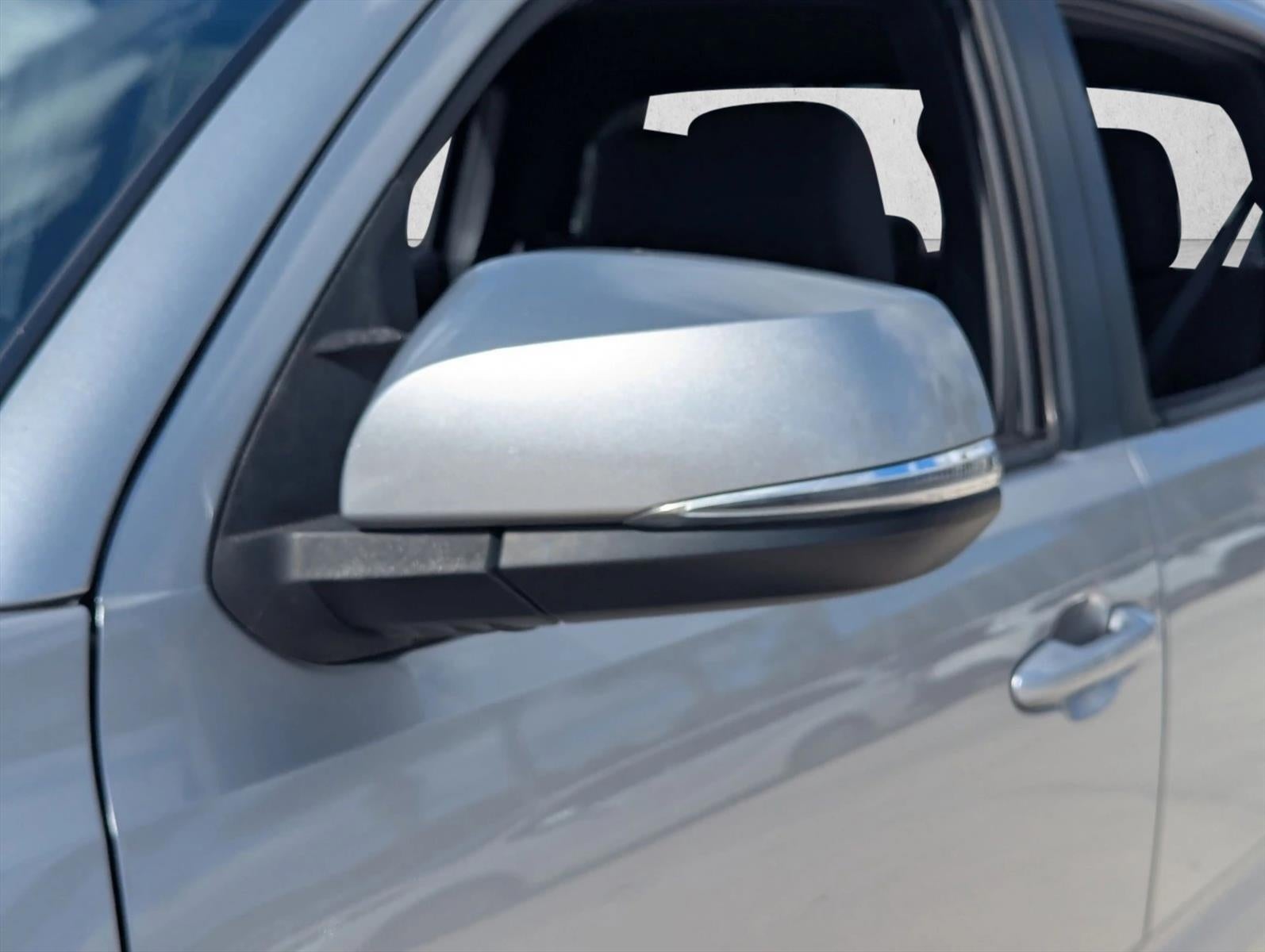 2017 Toyota Tacoma TRD Off Road Double Cab 5' Bed V6 4x4 AT (Natl)