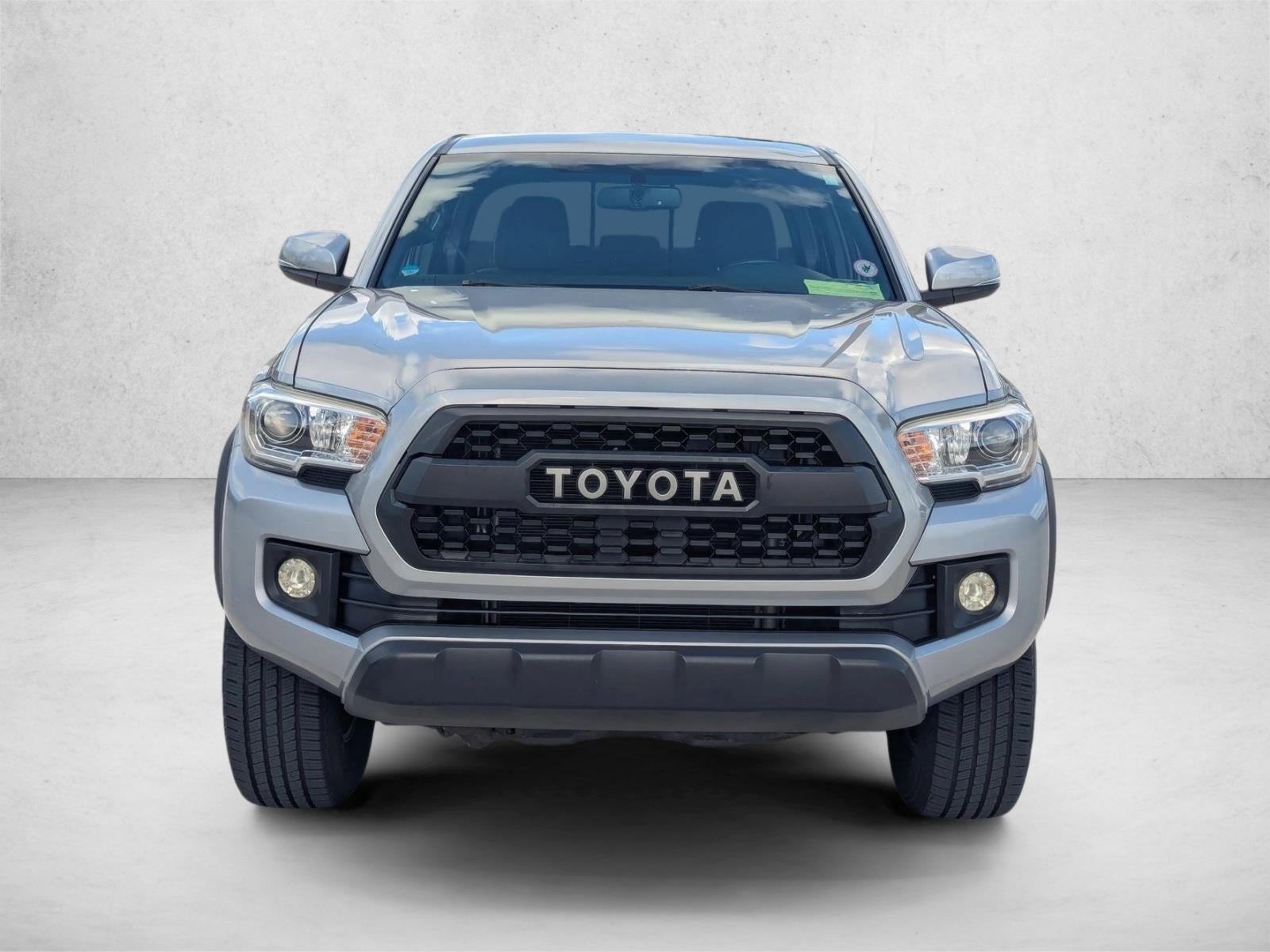2017 Toyota Tacoma TRD Off Road Double Cab 5' Bed V6 4x4 AT (Natl)