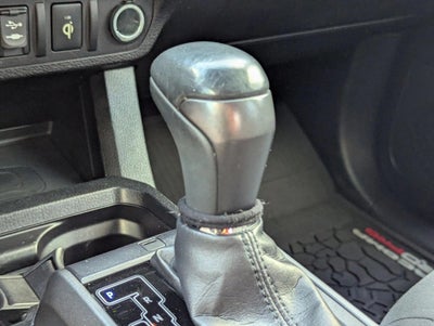 2017 Toyota Tacoma TRD Off Road Double Cab 5' Bed V6 4x4 AT (Natl)