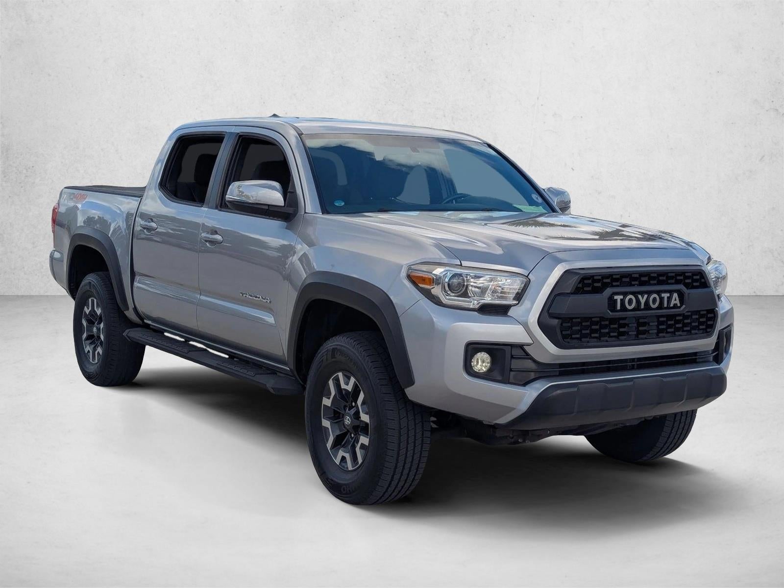 2017 Toyota Tacoma TRD Off Road Double Cab 5' Bed V6 4x4 AT (Natl)