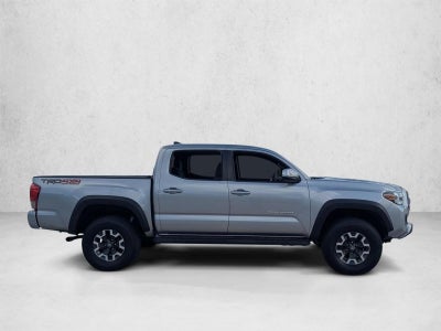 2017 Toyota Tacoma TRD Off Road Double Cab 5' Bed V6 4x4 AT (Natl)