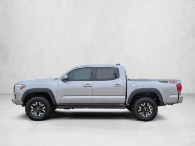 2017 Toyota Tacoma TRD Off Road Double Cab 5' Bed V6 4x4 AT (Natl)
