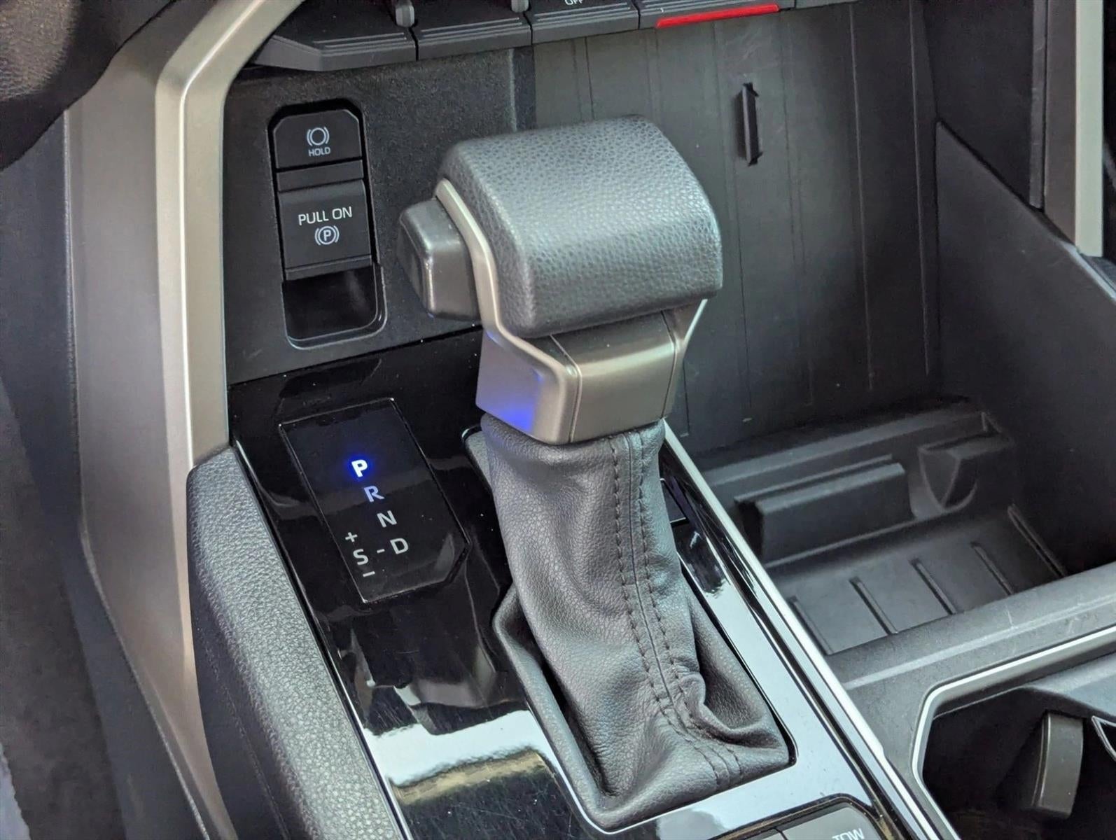 2024 Toyota Tundra 2WD 2WD SR5 CrewMax 5.5' Bed (SE)