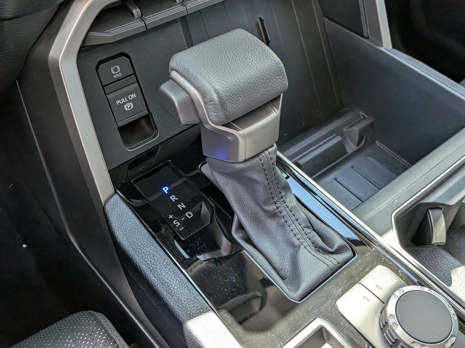 2023 Toyota Tundra 4WD 4WD SR5 CrewMax 5.5' Bed (SE)