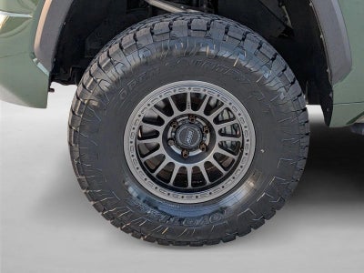 2023 Toyota Tundra 4WD 4WD SR5 CrewMax 5.5' Bed (SE)