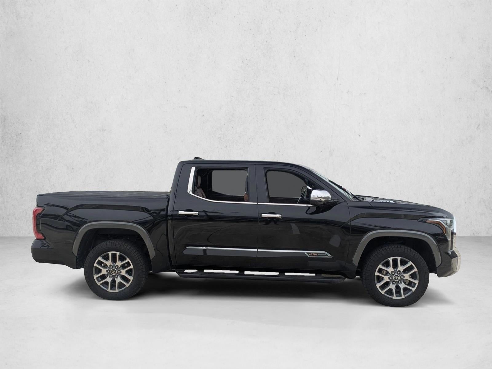 2022 Toyota Tundra 4WD 4WD 1794 Edition Hybrid CrewMax 5.5' Bed (Natl)