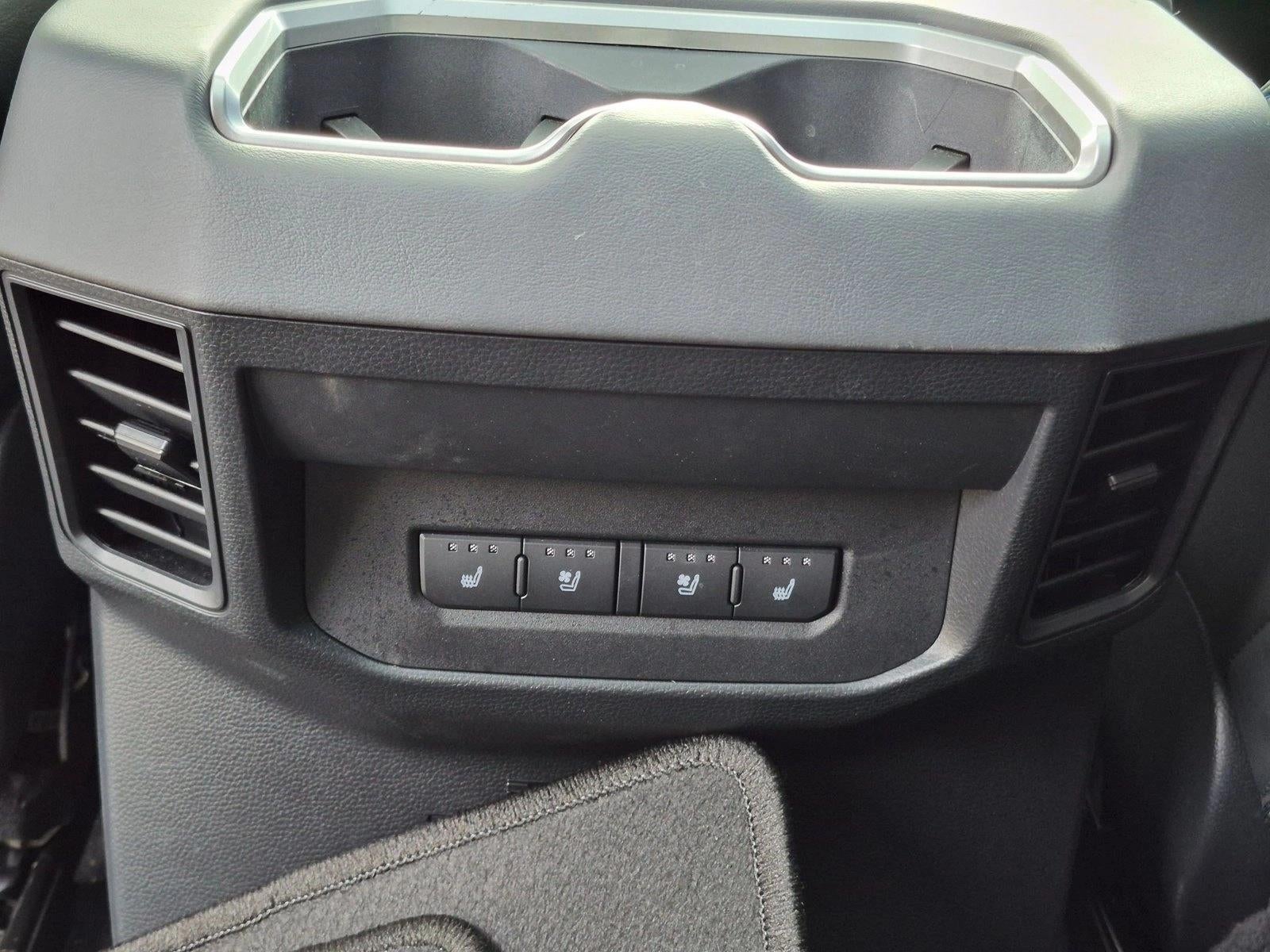2023 Toyota Tundra 4WD 4WD Platinum Hybrid CrewMax 5.5' Bed (Natl)