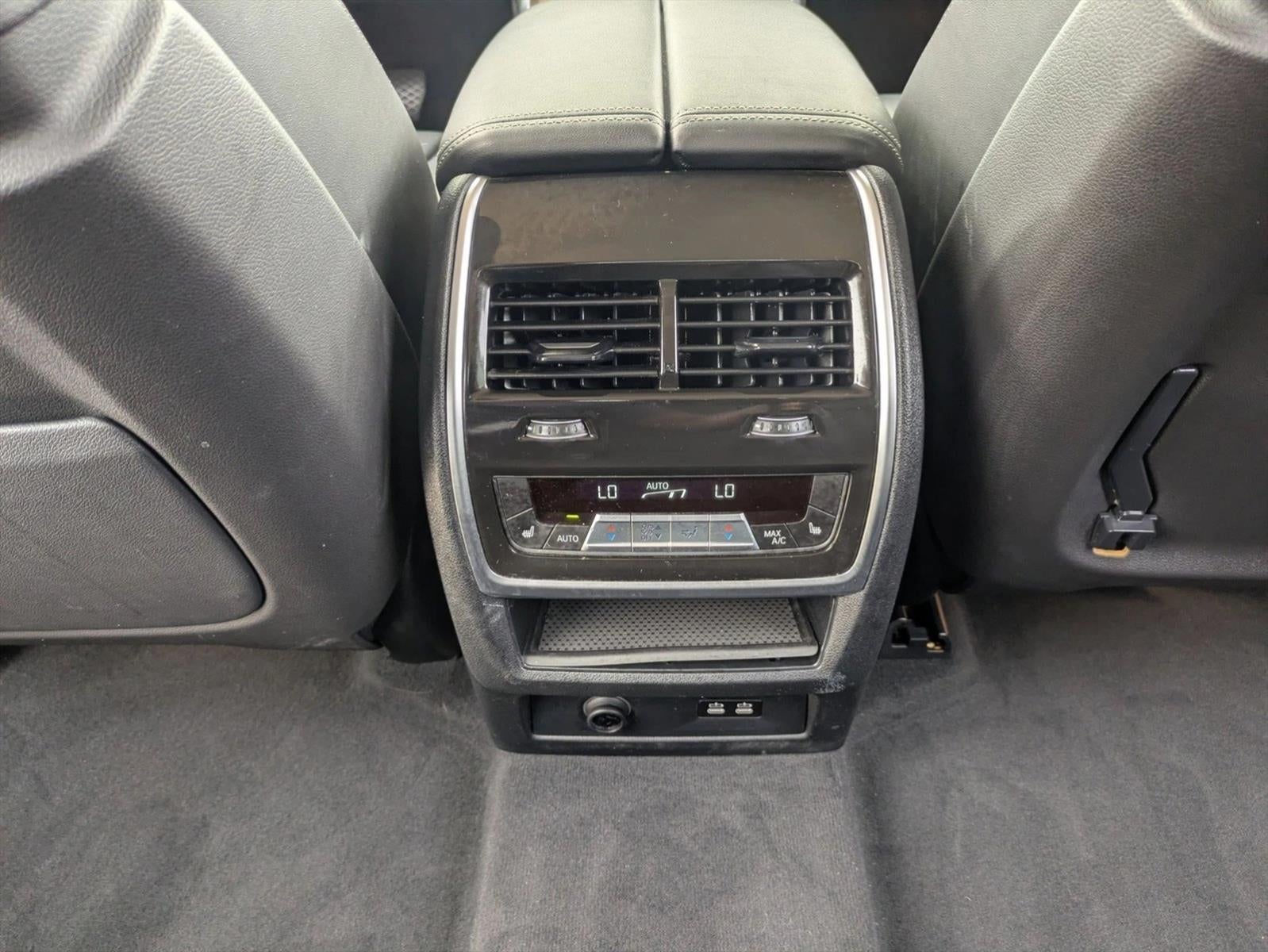 2023 BMW X7 xDrive40i Sports Activity Vehicle