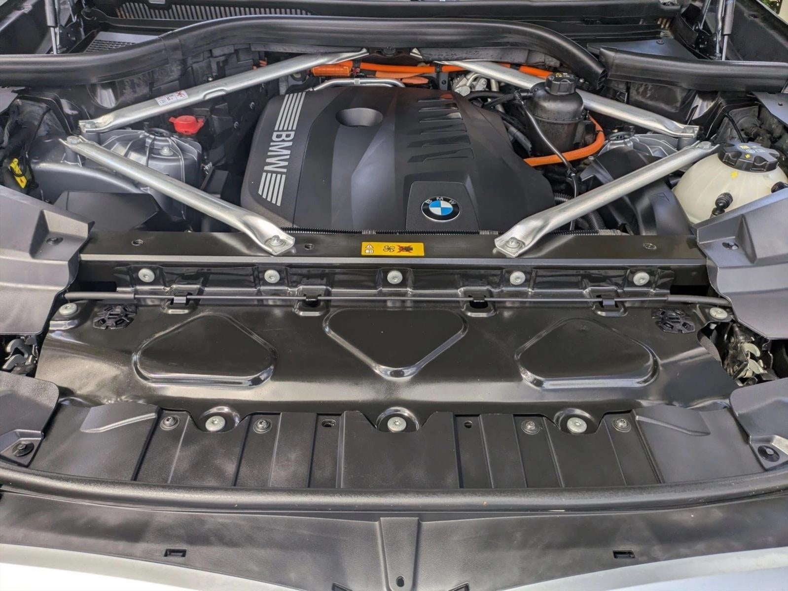 2025 BMW X5 xDrive50e Plug-In Hybrid