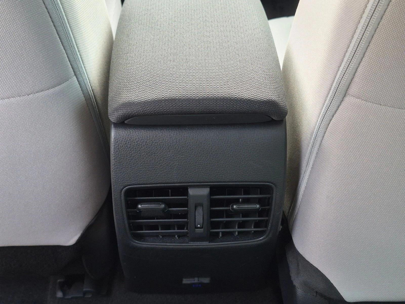 2023 Toyota Corolla Cross L 2WD (Natl)