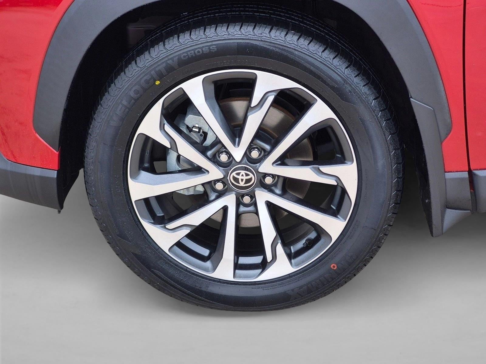 2023 Toyota Corolla Cross XLE 2WD (Natl)