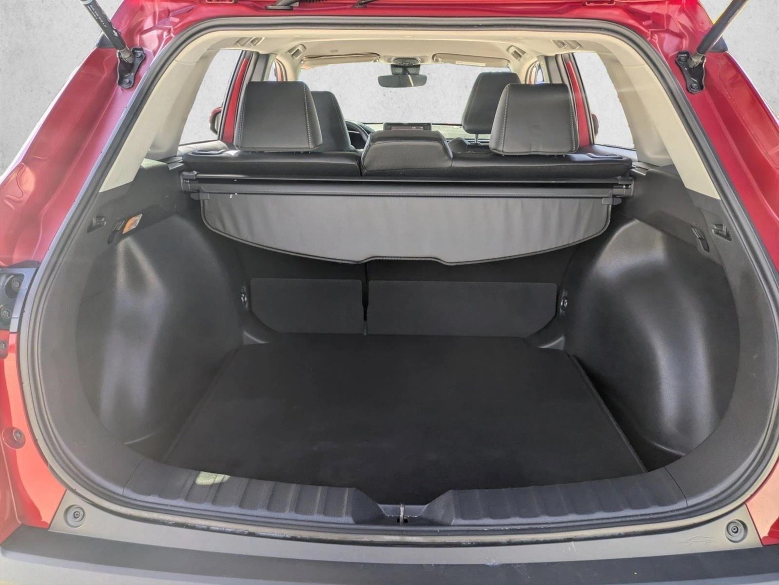 2022 Toyota Corolla Cross XLE 2WD (Natl)