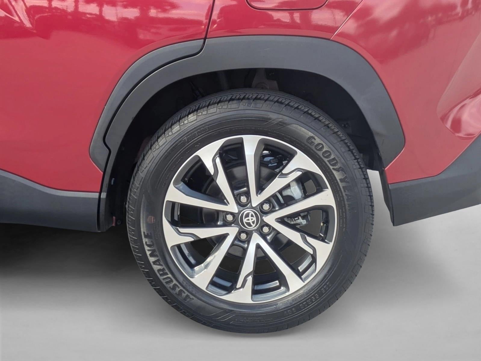 2022 Toyota Corolla Cross XLE 2WD (Natl)