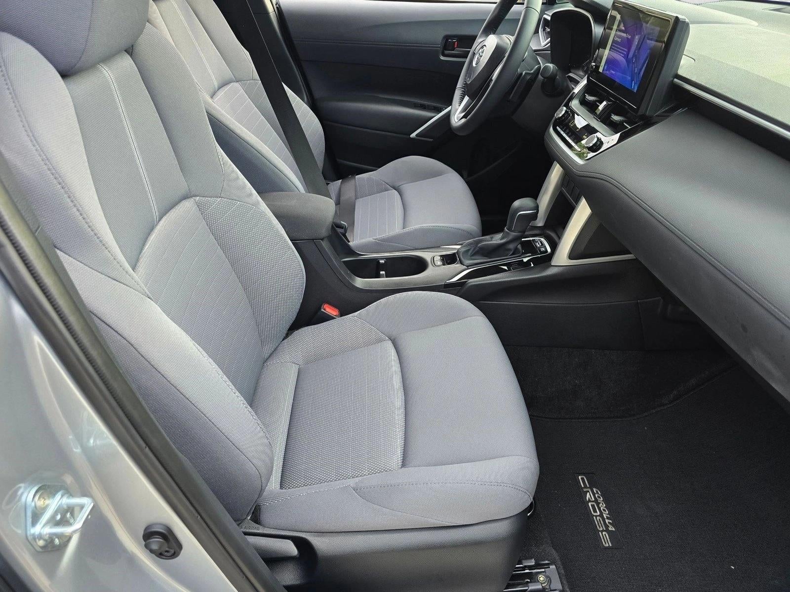 2025 Toyota Corolla Cross Hybrid SE 4WD (Natl)