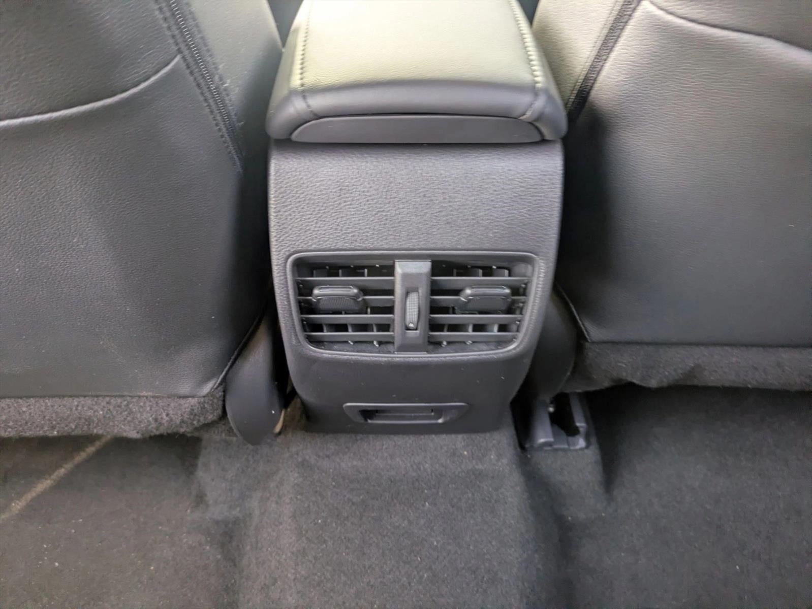 2026 Toyota Corolla Cross Hybrid XSE 4WD (Natl)