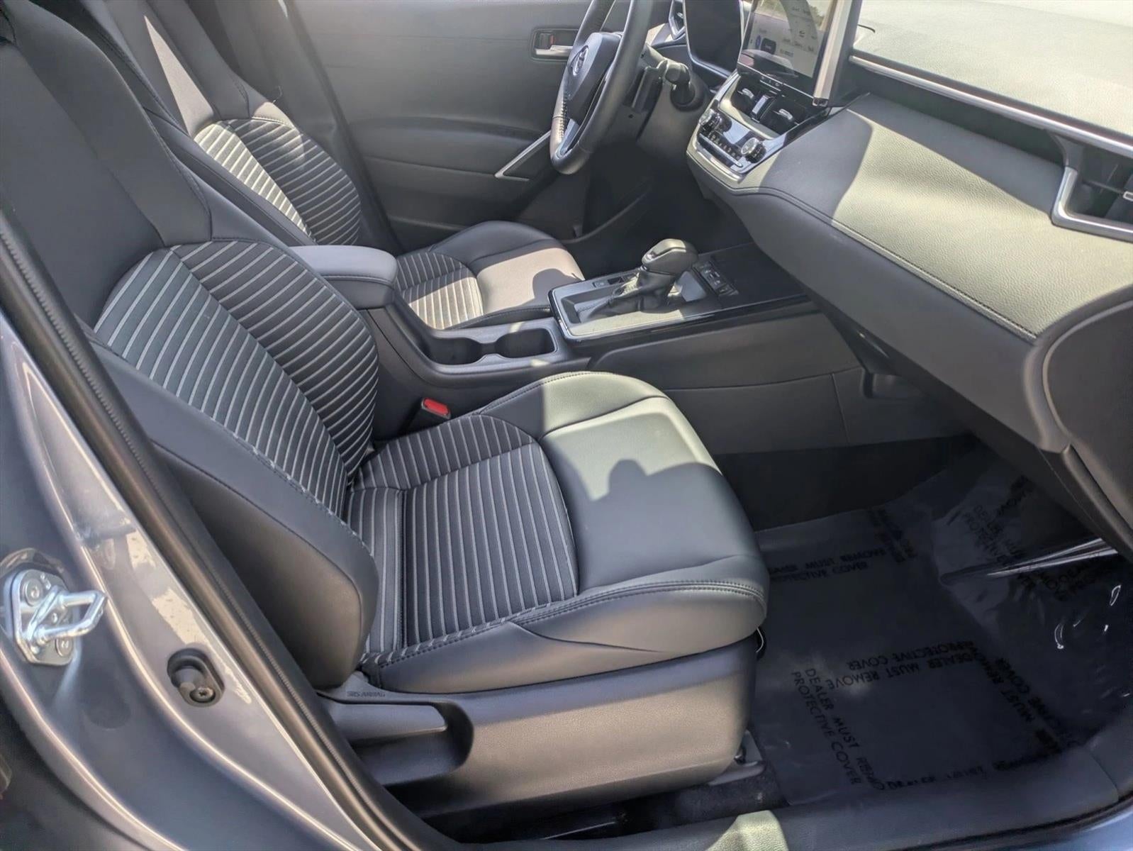 2026 Toyota Corolla Cross Hybrid XSE 4WD (Natl)