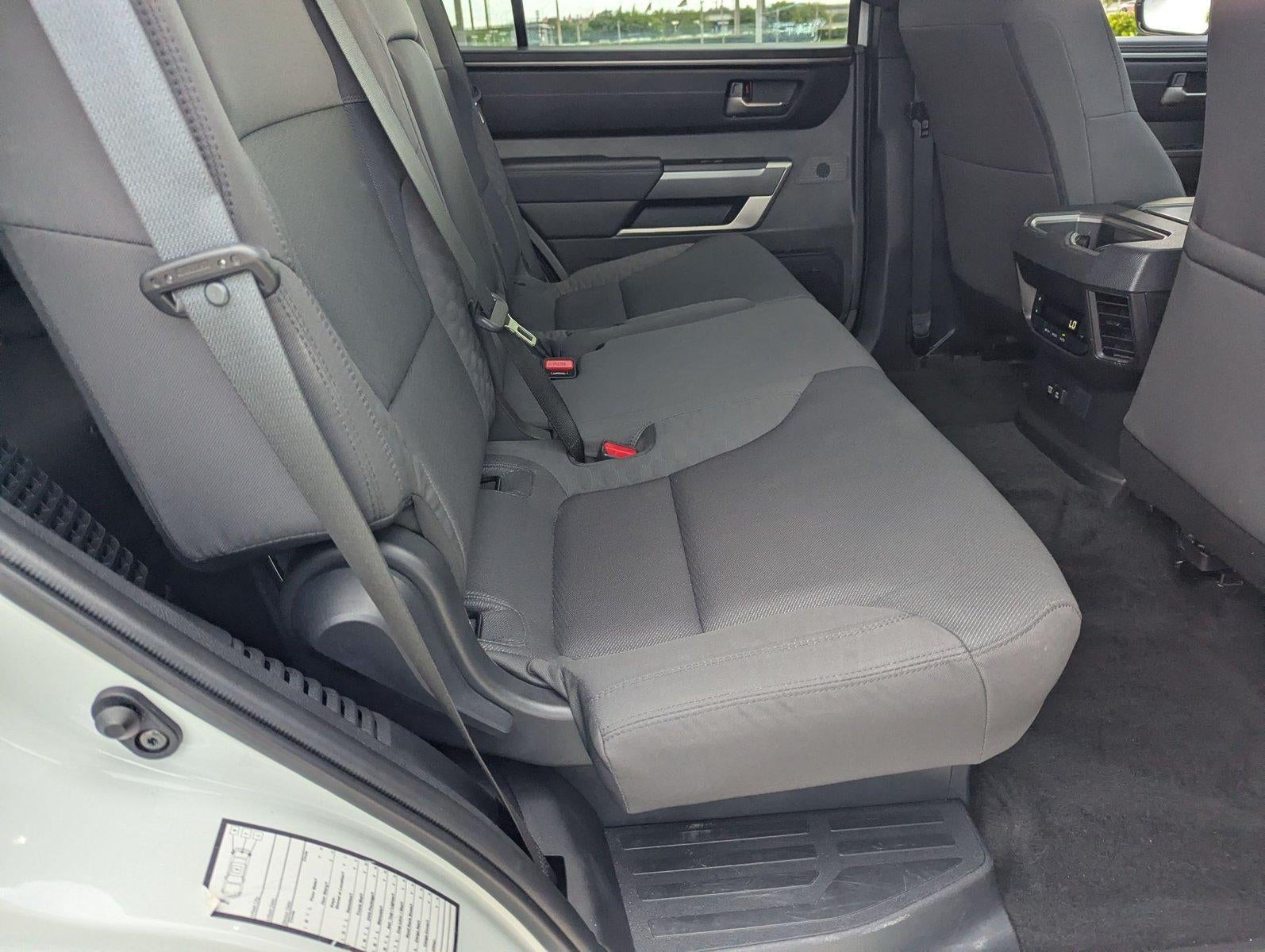 2025 Toyota Sequoia SR5 4WD (SE)