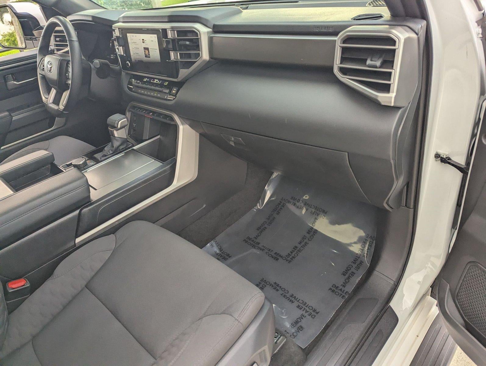 2025 Toyota Sequoia SR5 4WD (SE)