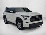2025 Toyota Sequoia SR5 4WD (SE)