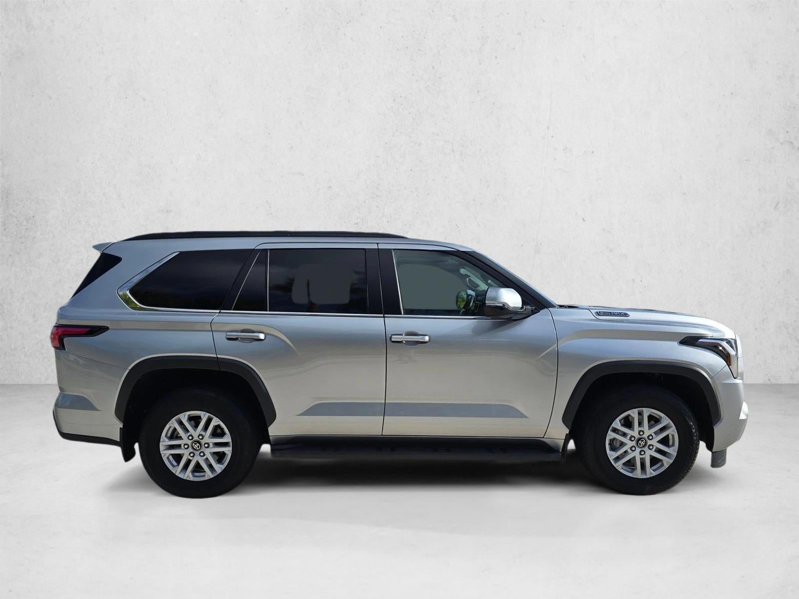 2025 Toyota Sequoia SR5 4WD (SE)