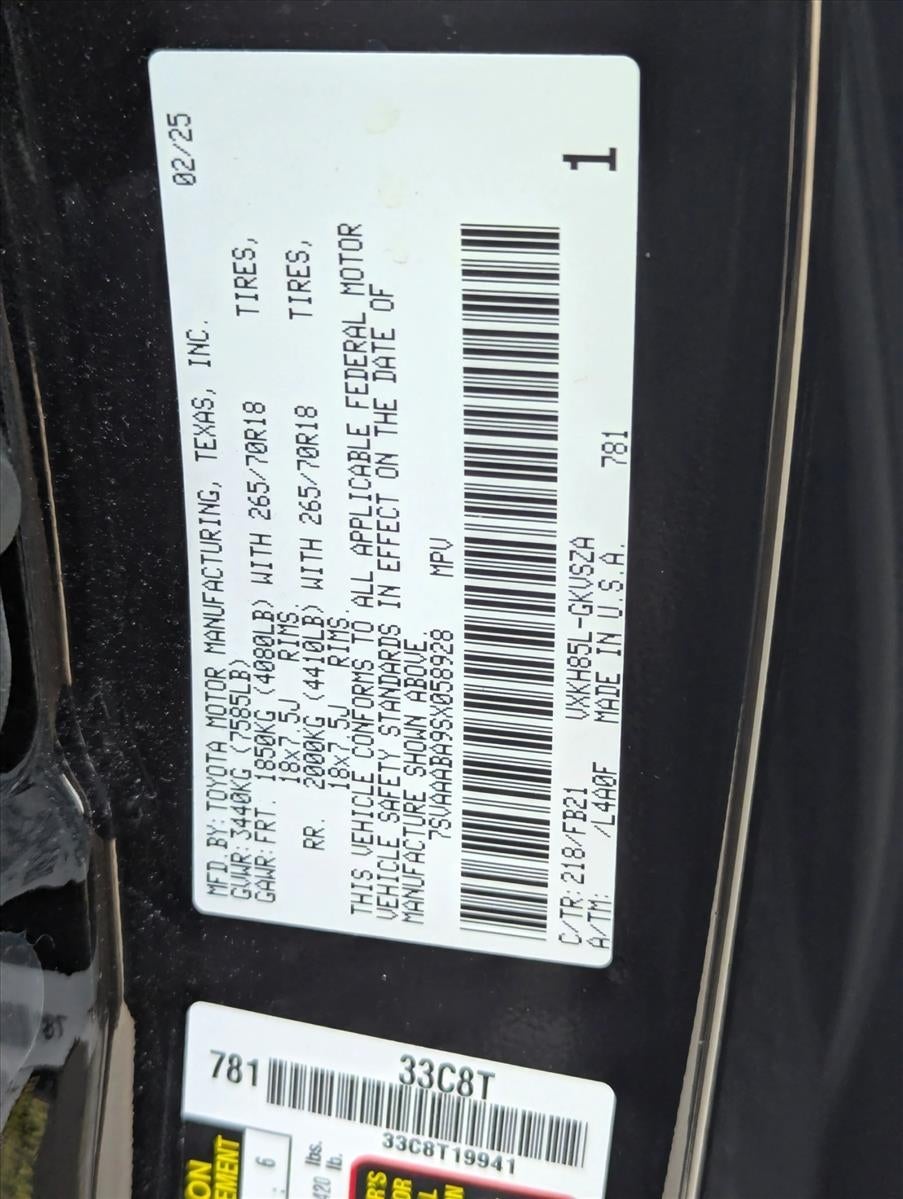 2025 Toyota Sequoia SR5 4WD (SE)