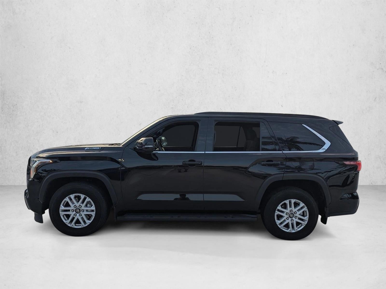 2025 Toyota Sequoia SR5 4WD (SE)