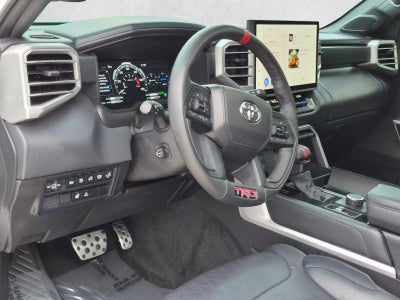 2025 Toyota Sequoia Platinum 4WD (Natl)